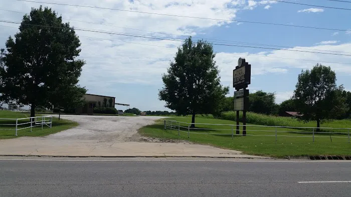 Sallisaw Animal Hospital: Prewett Melanie J DVM Picture 1