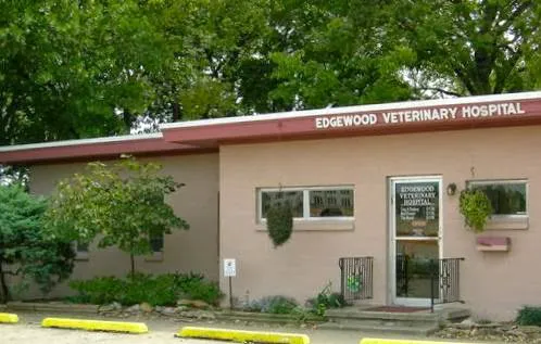 Edgewood Veterinary Hospital: Hans Gann, DVM & Brad Howard, DVM Picture 2