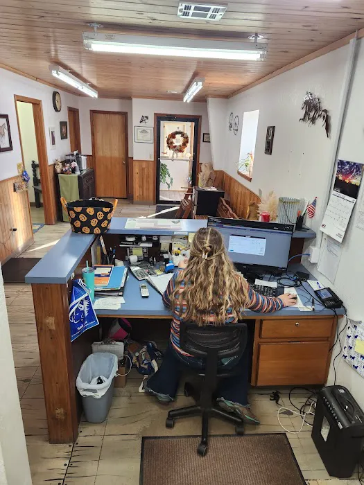 Haskell County Animal Clinic Picture 2