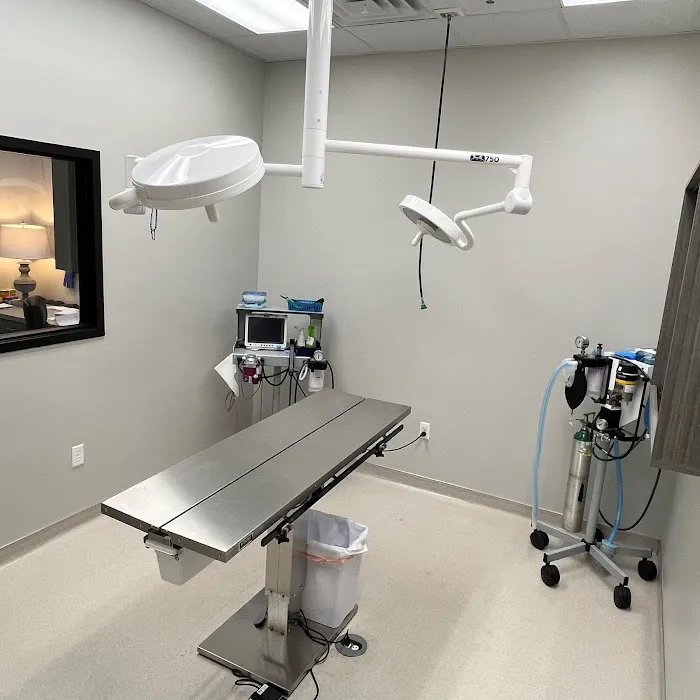 Crestwood Crossing Animal Hospital, LLC Picture 8