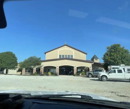 Pine Ridge Equine Hospital