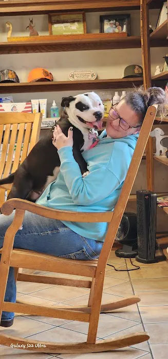 Mounds Veterinary Clinic Picture 1