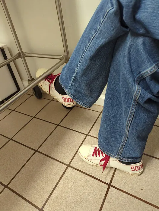 CHANDLER ANIMAL CLINIC LLC Picture 9