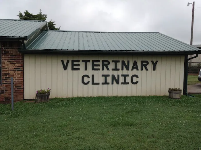 Johnston Veterinary Clinic Picture 5