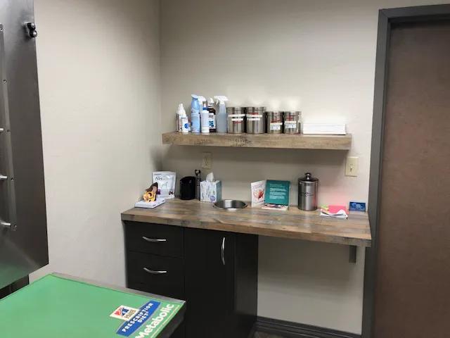 Animal Medical Center I-35 Picture 1