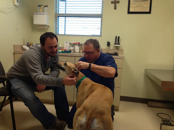 Pet Medical Center of Edmond Picture 1