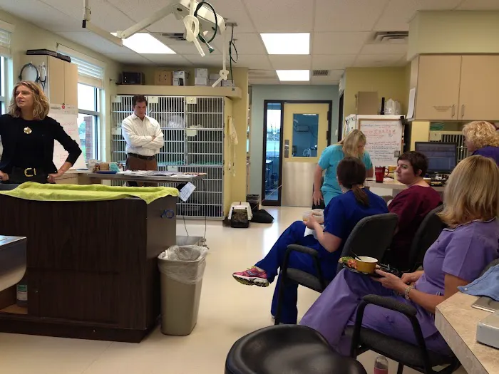 Pet Medical Center of Edmond Picture 3