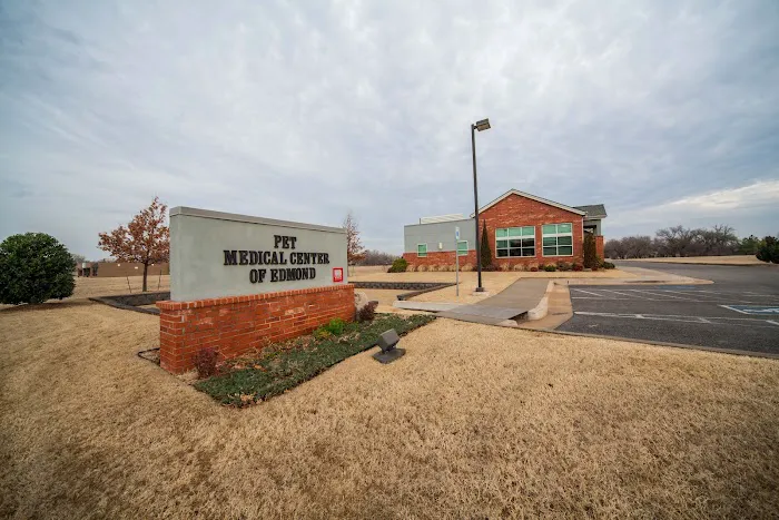 Pet Medical Center of Edmond Picture 5