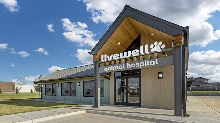 Livewell Animal Hospital of Edmond Picture 5
