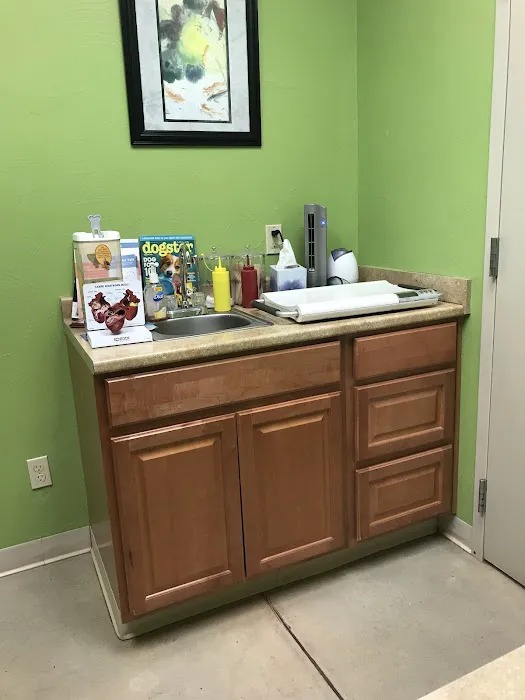 Healing Hands Veterinary Wellness Center Picture 10