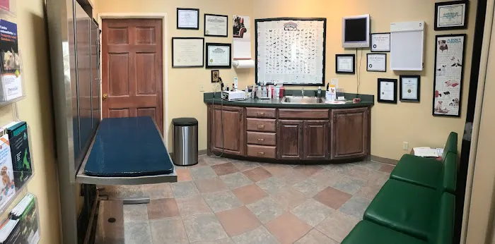 Hefner Road Animal Hospital Picture 7