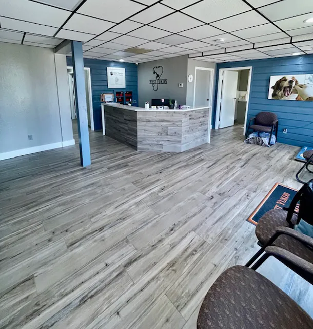 West Yukon Animal Hospital Picture 2