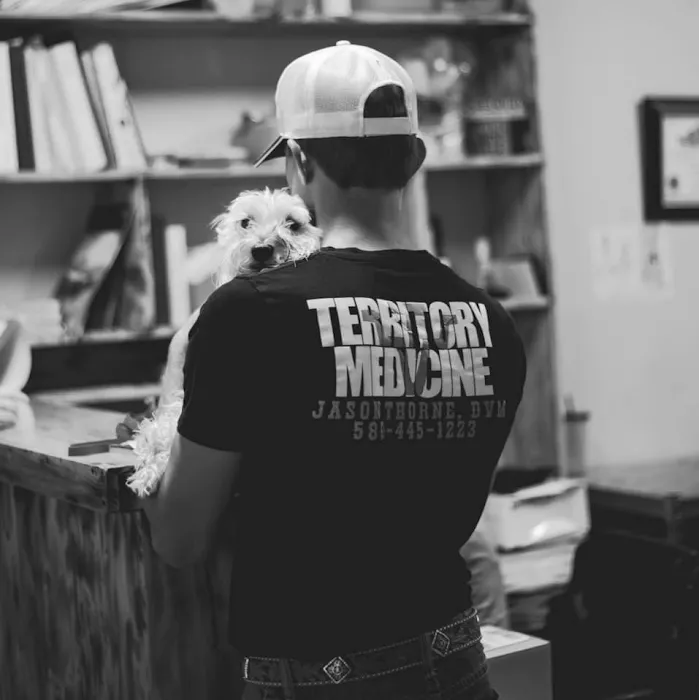 Thorne Jason DVM Picture 7