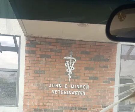 Minson's Veterinary Hospital: Newman Mary DVM