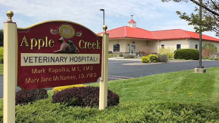 Apple Creek Veterinary Hospital Picture 9
