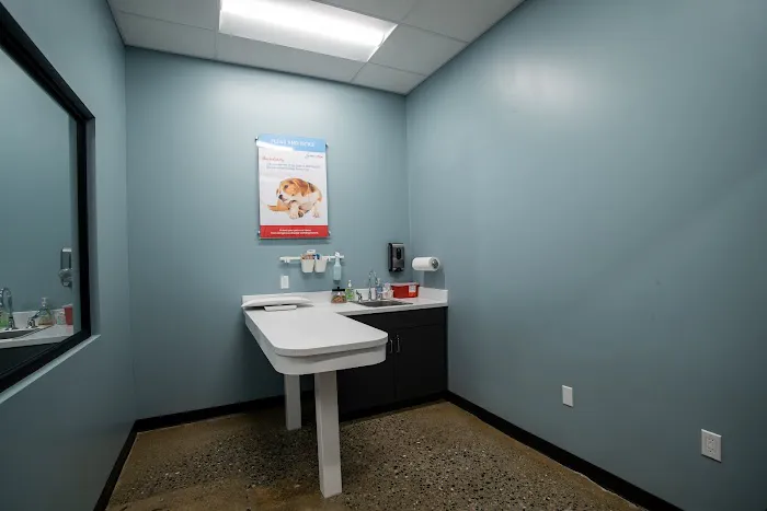 PetWellClinic - North Bethesda Picture 1
