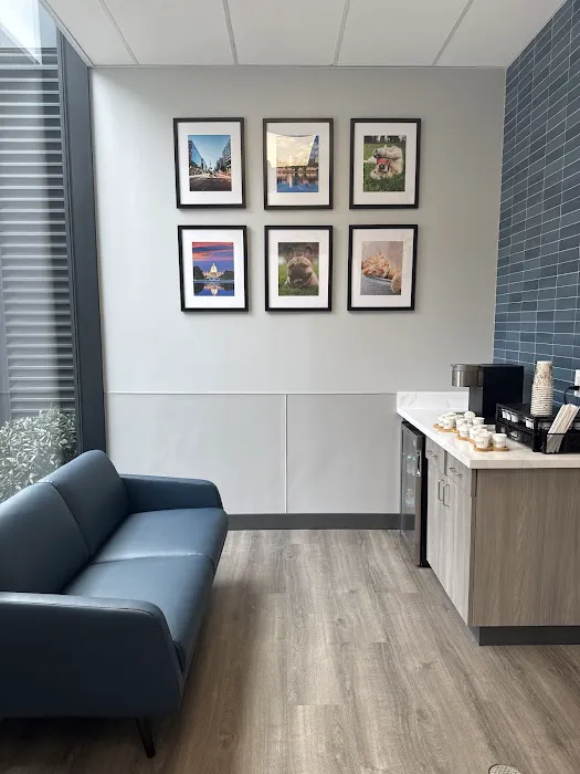 Livewell Animal Hospital of NoMa Picture 8